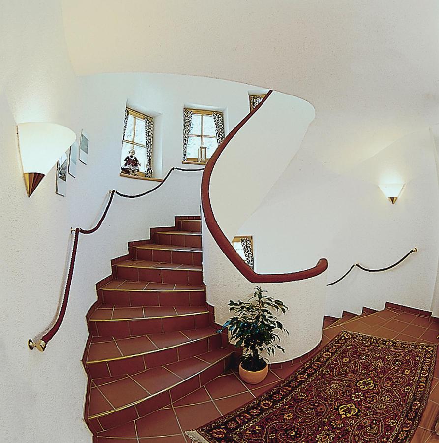 Haus Christaldo Bed & Breakfast Санкт Антон ам Арлберг Екстериор снимка